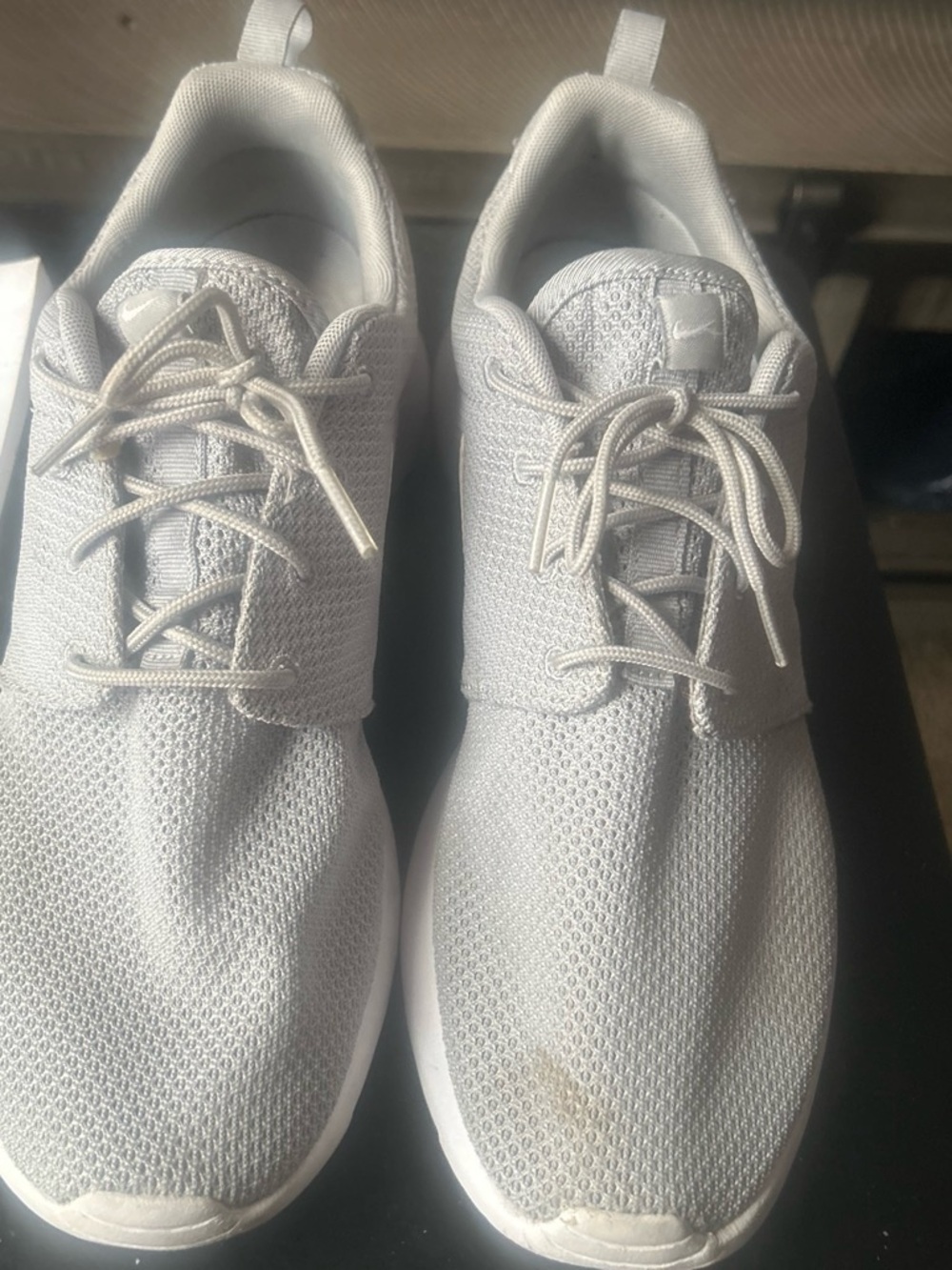 Women’s Lightweight Mesh Athletic Sneakers - Light Gray